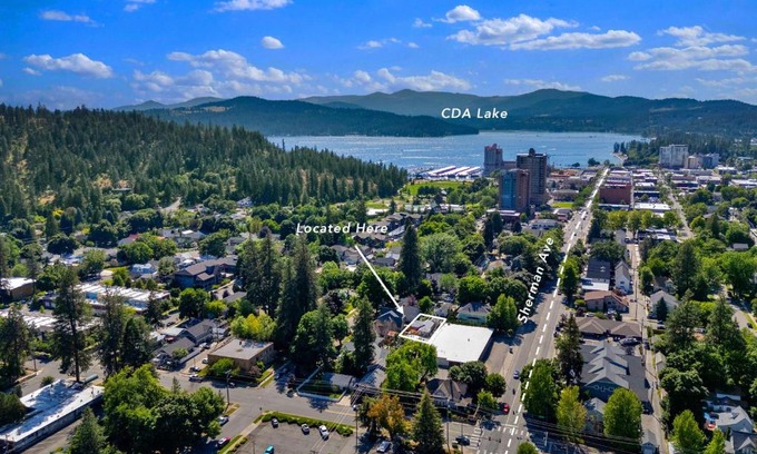 Coeur d'Alene House | NEW! Unique Coeur d’Alene Cottage. 1/2 Mi to Dtwn