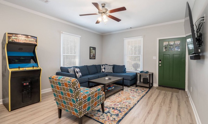 Hot Springs Cottage | NEW! UPTOWN Cottages - 2bed/1bath - new furnishings!