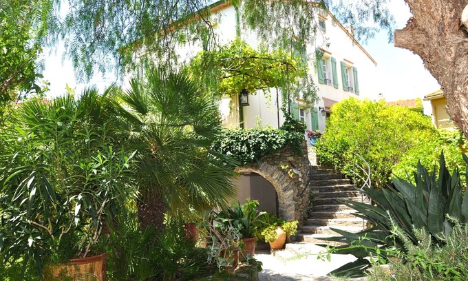 Collioure Villa | NEW ! Villa with garden in the heart of Collioure, next to the beach