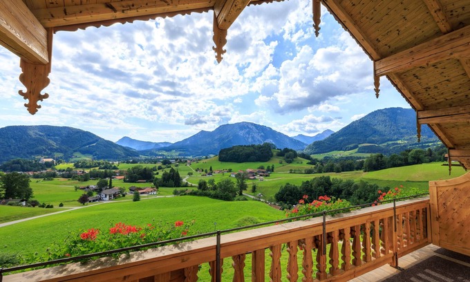 Ruhpolding Apartment | NEW - Westernberg 60sqm, balcony, kitchenette, 2 bedrooms, living room, 4 pers., WLAN