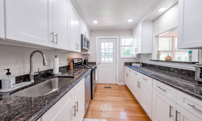 White Lake House | *NEW* Woodstock Way 9 Min to Bethel Woods
