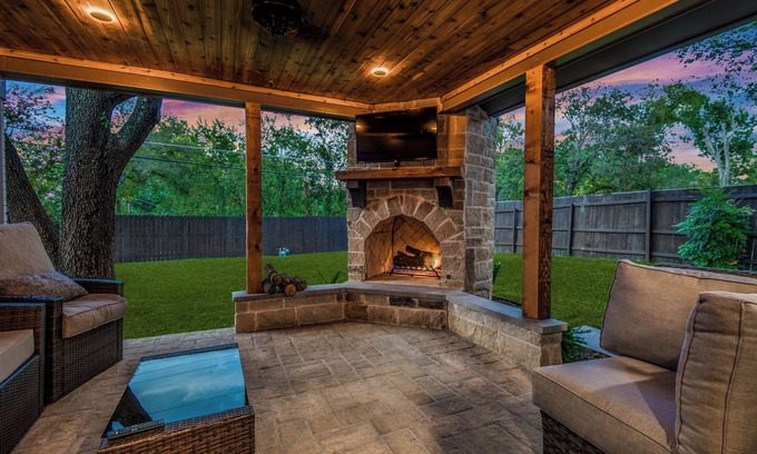 Plano House | NEW! Work & Family-Friendly|Stylish|3/2/2|Dwntn Plano & Close to Hwys