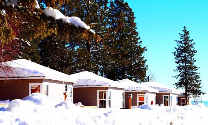 Tahoe Vista Cottage | New Years ON THE LAKE @ classic Tahoe resort