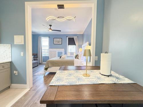 Union City Apartment | New York City Dreams - 10 Mins