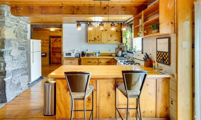 Saugerties Cabin | New York Vacation Rental w/ Large Deck!