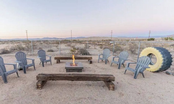 Twentynine Palms House | NEW! Young Cactus Villa @ Joshua Tree - Pool, Hot Tub, Fire Pit & Outdoor Shower
