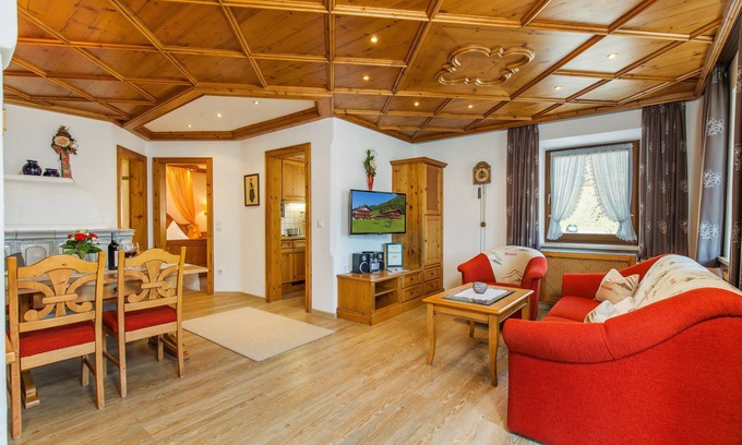 Ruhpolding Apartment | NEW - Zellerberg 45 to 50 sqm, balcony, kitchen, 1 bedroom, living room, 4 pers, WLAN