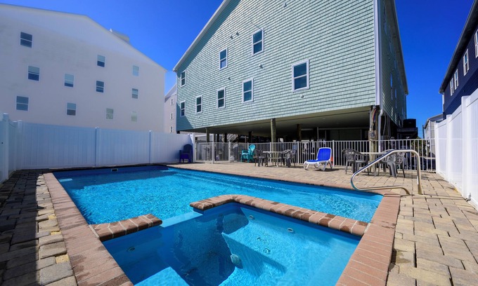 North Myrtle Beach House | Newely Updated! 2 Kitchens/2 Theaters/2 GameAreas/2 Pools 150ft to the Beach!