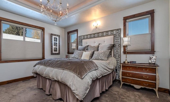 Miller Creek House | Newer high end luxury home