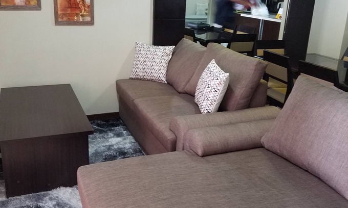 Ermita Night District Condo | NEWER UPGRADED 2 BEDROOM FULLY FURNISHED with wifi