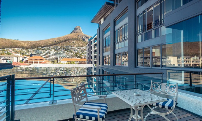 Sea Point Hotel | Newkings Boutique Hotel