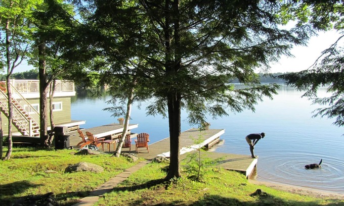 Bala Cottage | Newly Renovated! 3 Kayaks! Beach! Level Lot, Private, Location AA!