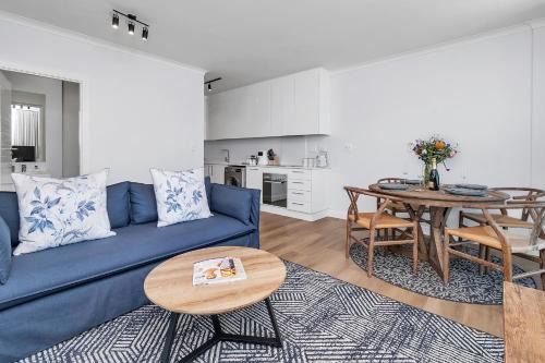 Claremont Apartment | Newlands Peak 823