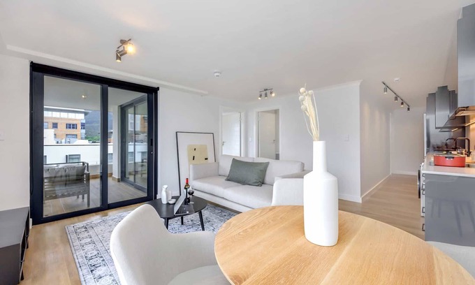 Claremont Apartment | Newlands Peak Aparthotel by Totalstay