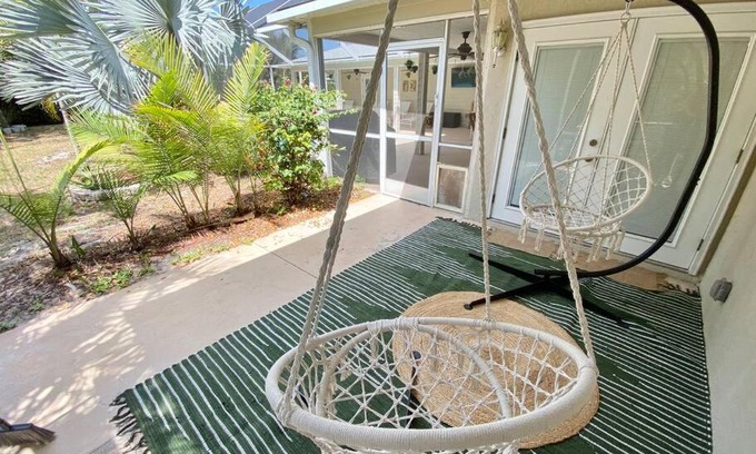 Cape Coral House | NEWLIN Cottage Getaway