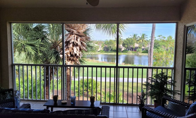 Grandezza Condo | Newly available for monthly rental in Grandezza. 2 bedroom, 2 bath, with den.