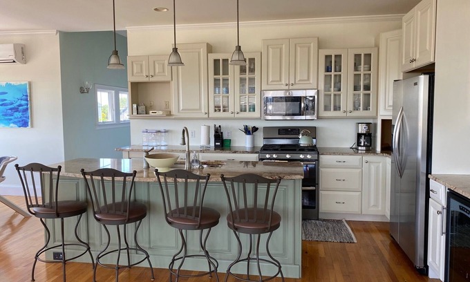 Snug Harbor House | Newly Available Summer 2022 - Snug Harbor Ocean Views