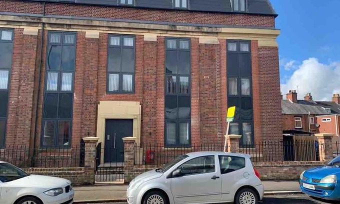 Leek Apartment | Newly built 2 bed flat in the heart of Leek