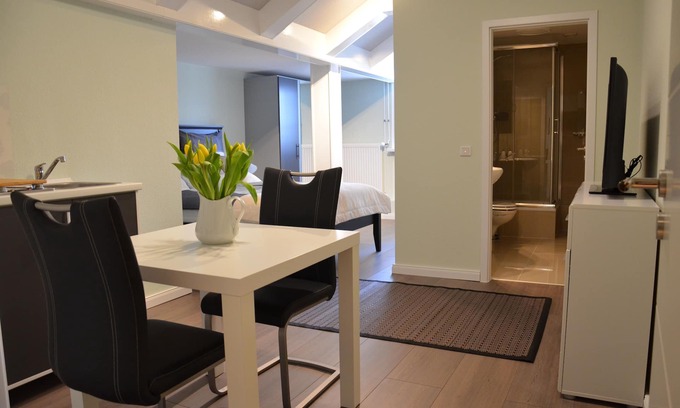 Krokau Apartment | Newly built holiday apartment in a modern country house style. 10 min cycle path to the beach