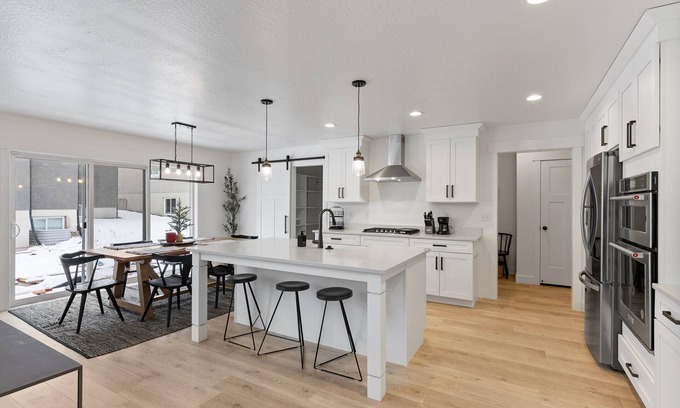 Salt Lake County House | Newly Built Home in Herrimann