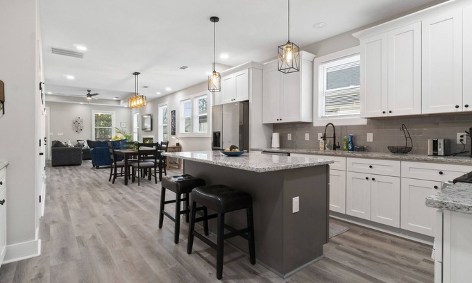 West End House | Newly built immaculate retreat in West End, Atlanta. We can't wait to see you!