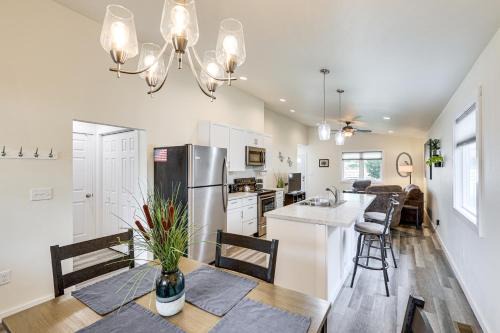 Rapid City House | Newly Built Rapid City Retreat about 1 Mi to Dtwn