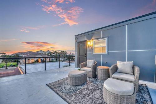 Jacksonville Beach House | NEWLY BUILT SMV Oceanview Terrace House