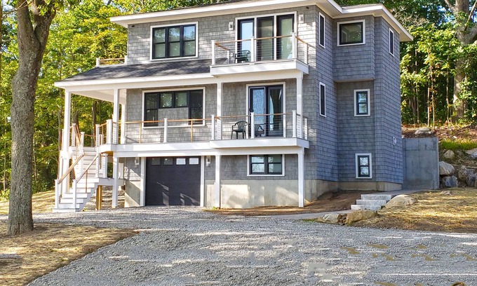 Westbrook House | Newly Constructed 3 Bedroom, 2 Bath Home on 12.5 Acres, Water Access and Views