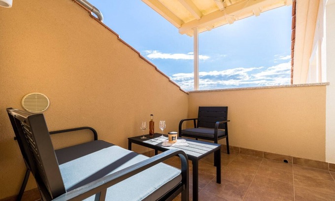 Sveti Anton Apartment | Newly decorated apartment for two persons
