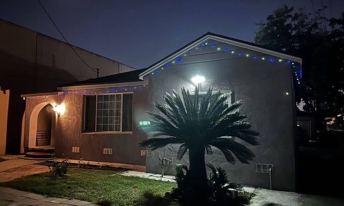 El Monte House | Newly decorated room, automatic big iron door, smart lock safety and convenience