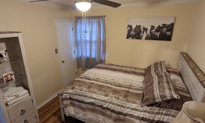 Lynchburg Apartment | Newly Listed near LU, Hospital Brand New furniture
