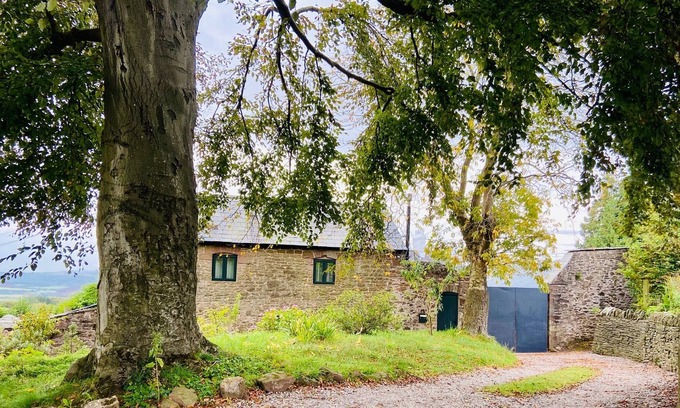 Monmouth House | Newly Refurbished, Rural, Private Country Cottage