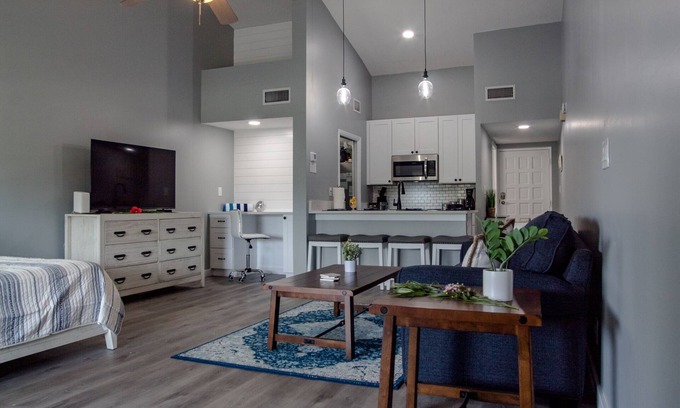 Sawgrass Condo | Newly remodeled Studio Condo across parking lot to Ocean