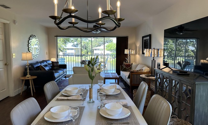 Imperial Golf Estates Apartment | Newly remodeled 2 bedr+den, 2 baths, balcony with lakeview in n N Naples Florida