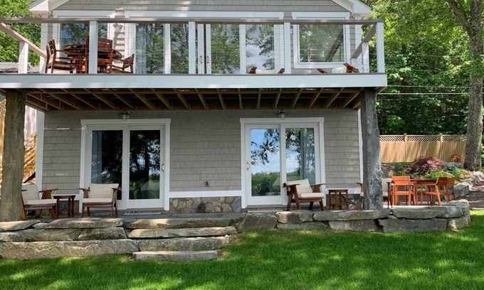 Camden House | Newly remodeled home on Megunticook Lake 5 minutes from the Camden harbor