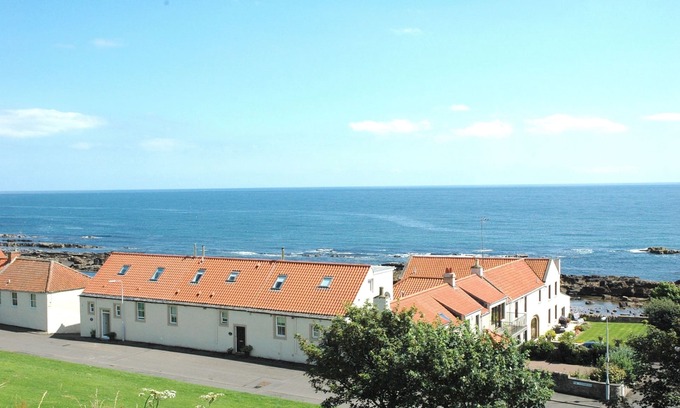 Kilrenny House | Newly renovated seafront cottage with stunning 180 degree panoramic sea views