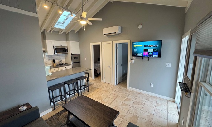 Point Pleasant Beach Condo | Newly Renovated Beach Bungalow with Parking