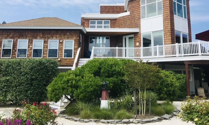 Loveladies House | Newly Renovated Beachhouse with POOL as well as Ocean & Bay Views