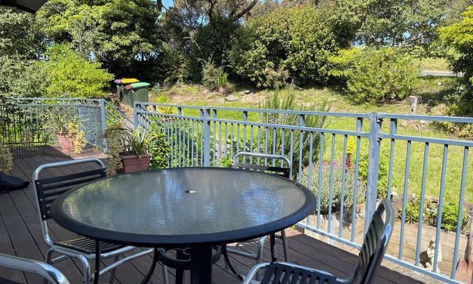 Lorne Apartment | Newly renovated, 3 bedroom, pet friendly unit.