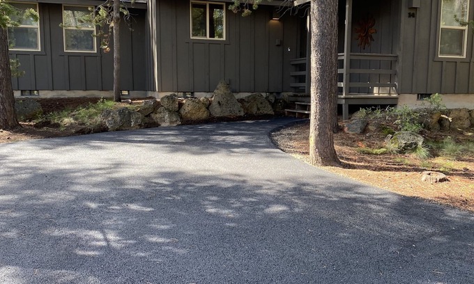 Deer Park Cabin | Newly Renovated 3 Br/2 Bath Sunriver Cabin With WiFi, A/C, Sharc Passes