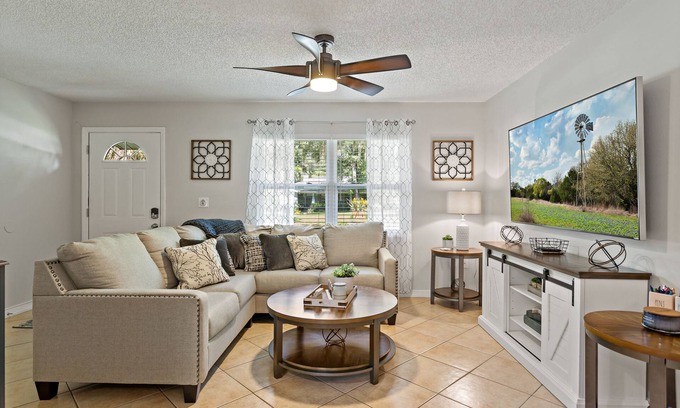 Safety Harbor Apartment | Newly Renovated Apt in Stunning Safety Harbor!