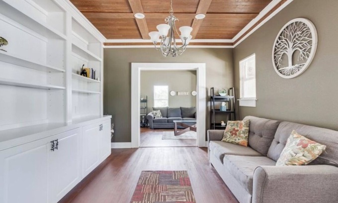 Government Hill House | Newly Renovated-Beautiful FT Sam-Pearl-DTSA 2BD