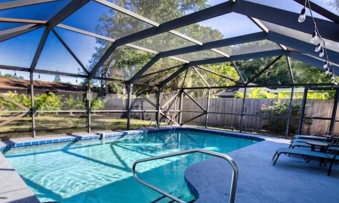 Park East House | Newly Renovated Beach House w/ Heated Pool