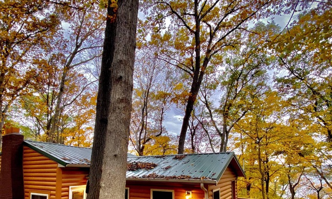 Perrysville Cabin | Newly renovated cabin nestled off the beaten path