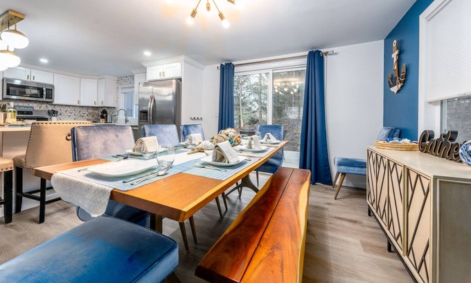 Summersea House | Newly Renovated Close to Mashpee Comm and Beach!