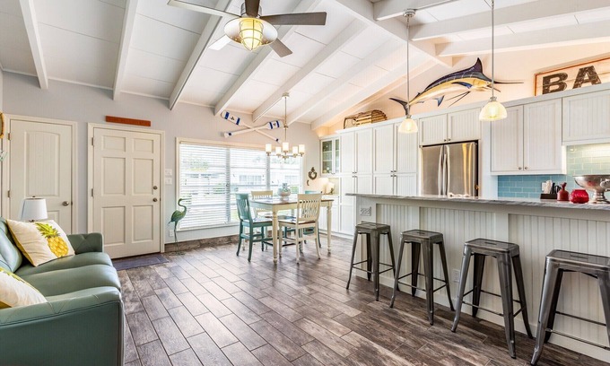 Siesta Key Villa | Newly renovated. Gulf-side condo. Your own private beach directly on Siesta Key.