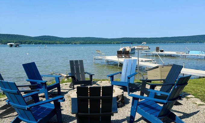 Empire House | Newly Renovated Home on Little Glen Lake
