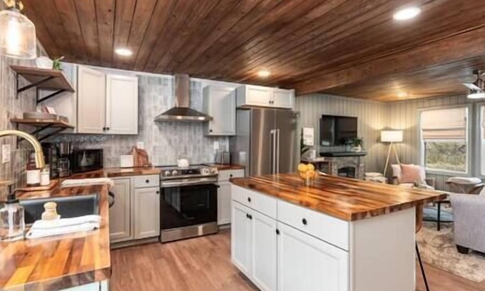 Wingina House | Newly Renovated: Hot Tub, Fire Pit, River, Fishing, and Hiking