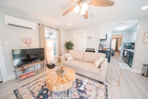 Tyler House | Newly renovated Midtown Gem