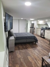 Ocean Hill House | Newly Renovated Suite In Ocean hill